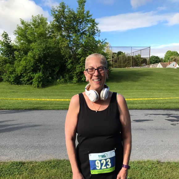 Meet your Posher, Arlene - Picture 1 of 1